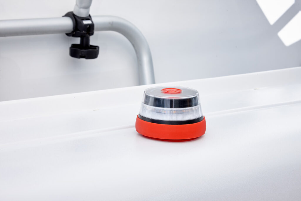 V16 Emergency Beacon DGT 3.0 with GPS/Geolocation for Spain