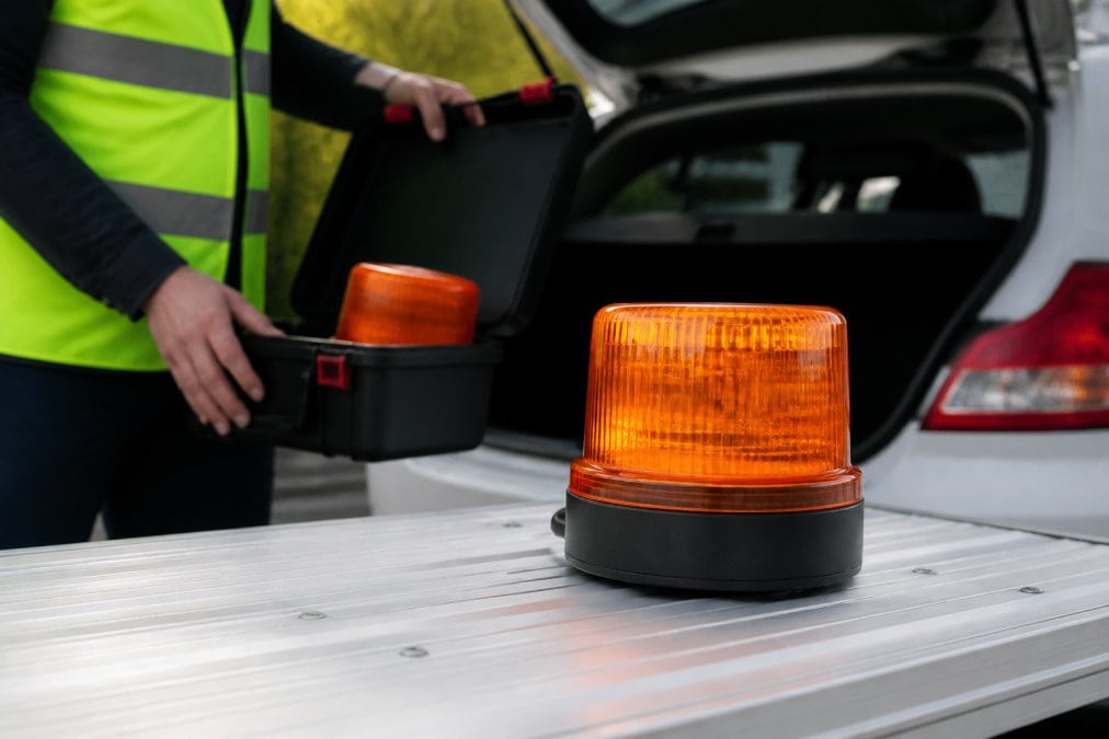 Roadflash | DGT 3.0 Compliant Beacons for Spain: 2026 Guide